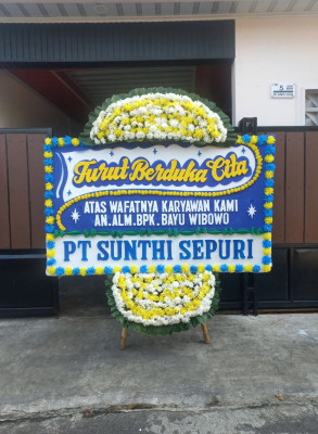 Papan Bunga Duka di Ngawen
